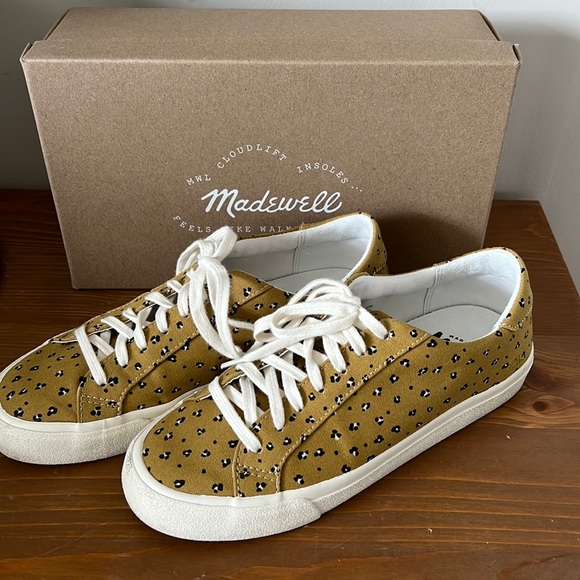 Madewell Shoes - EUC Madewell Sidewalk Low-Top Sneakers in Bronzed Lichen Multi